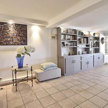 Family House With Swimming Pool & Sea View Antibes