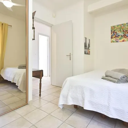 Family House With Swimming Pool & Sea View