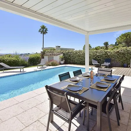 빌라 Family House With Swimming Pool & Sea View