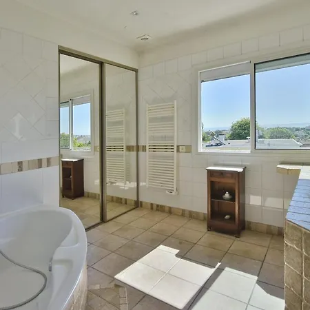 Vila Family House With Swimming Pool & Sea View Antibes