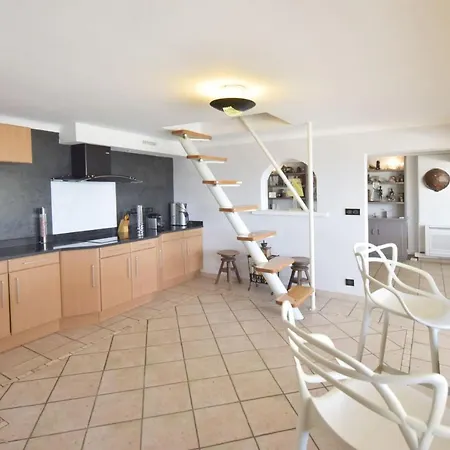 Family House With Swimming Pool & Sea View אנטיב