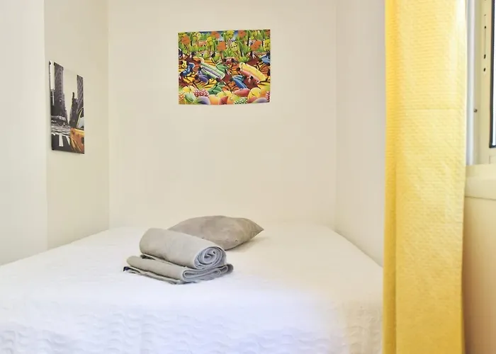 别墅 Family House With Swimming Pool & Sea View 昂蒂布